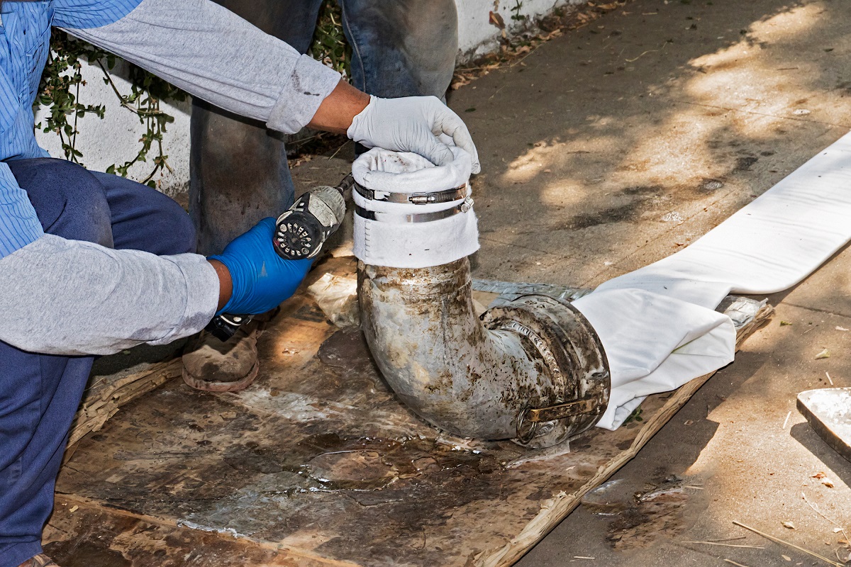 What To Do When You Have a Clogged Sewer Line